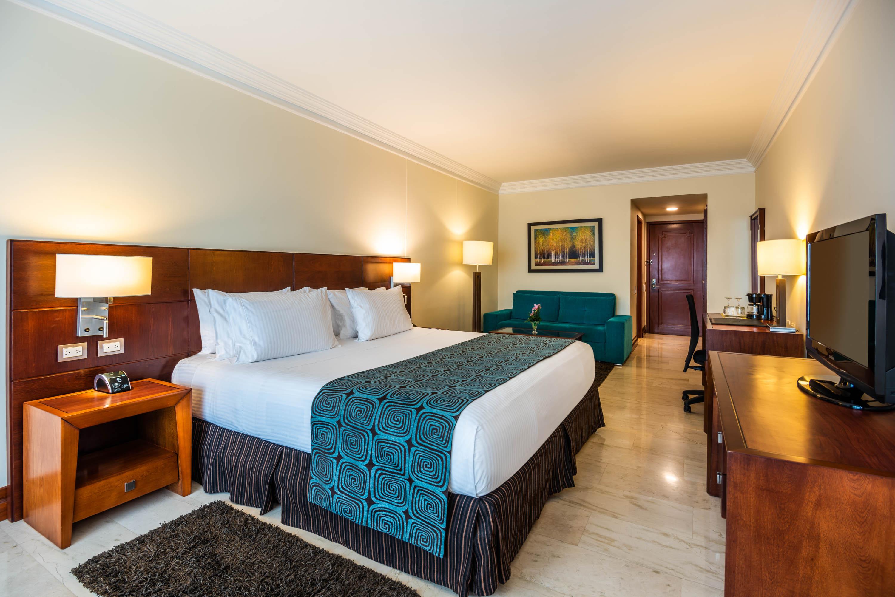 Hotel Dann Carlton Bucaramanga Exteriér fotografie A room at the hotel