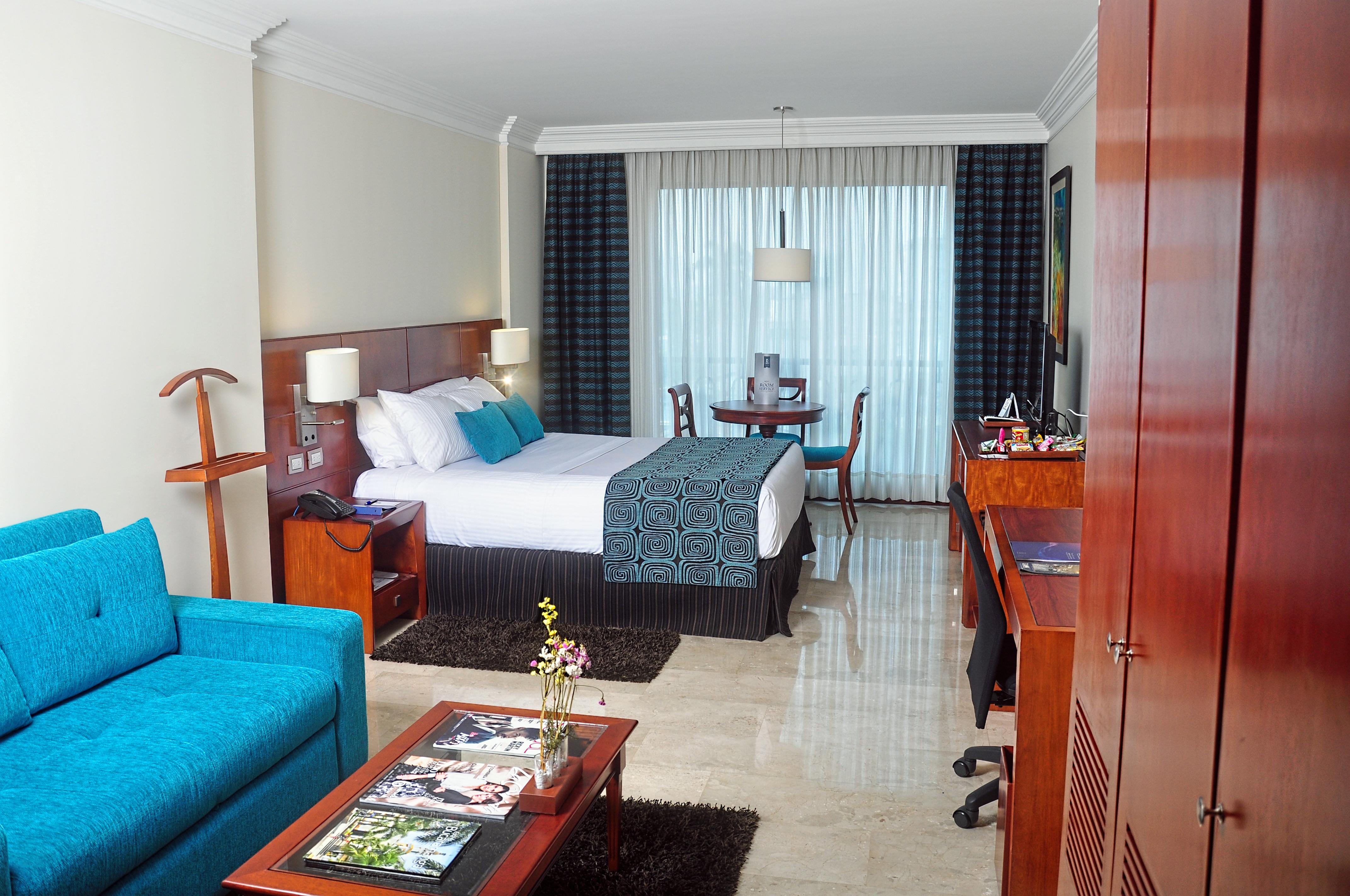 Hotel Dann Carlton Bucaramanga Exteriér fotografie A room at the hotel