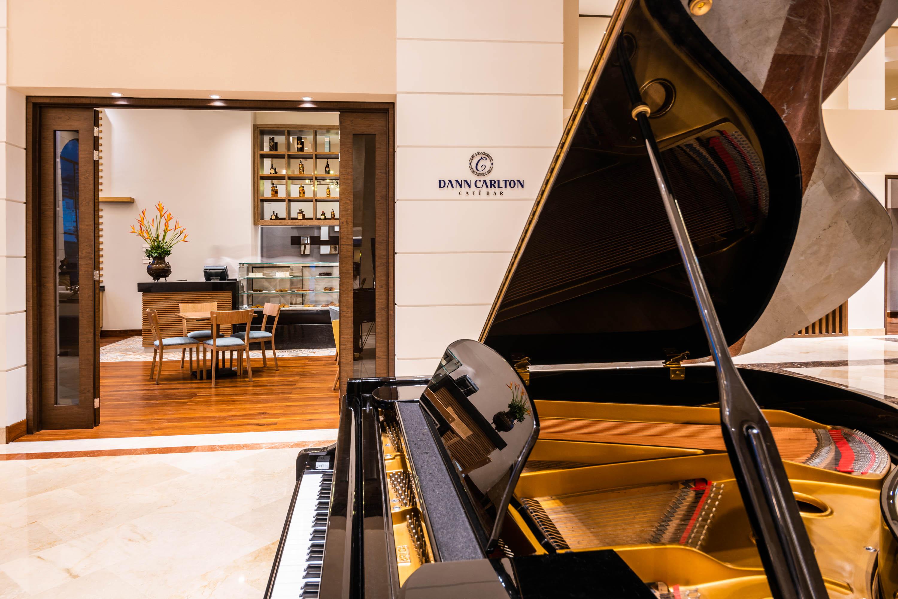 Hotel Dann Carlton Bucaramanga Exteriér fotografie Dan's Cafe
