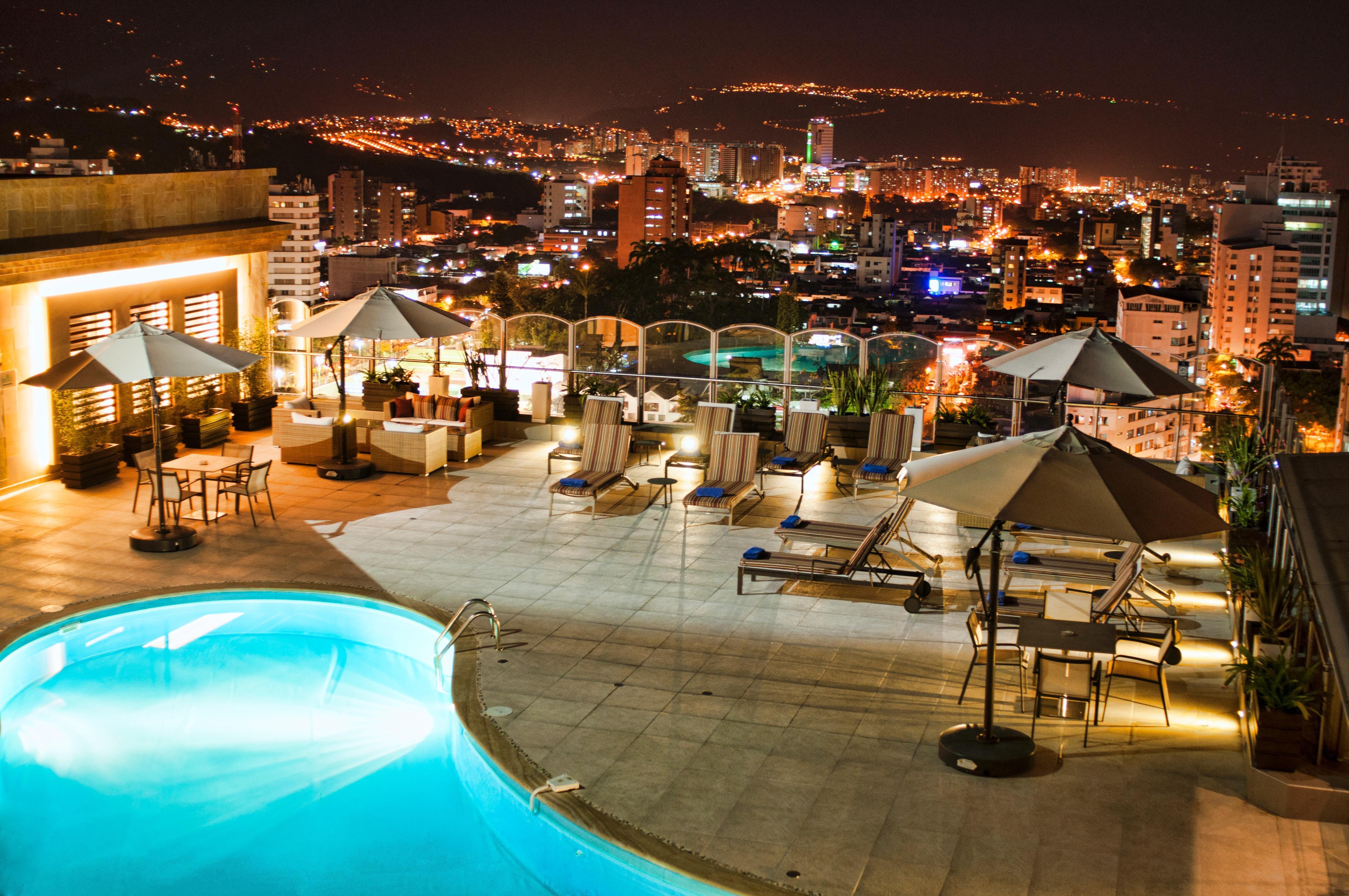 Hotel Dann Carlton Bucaramanga Exteriér fotografie View from the hotel's rooftop