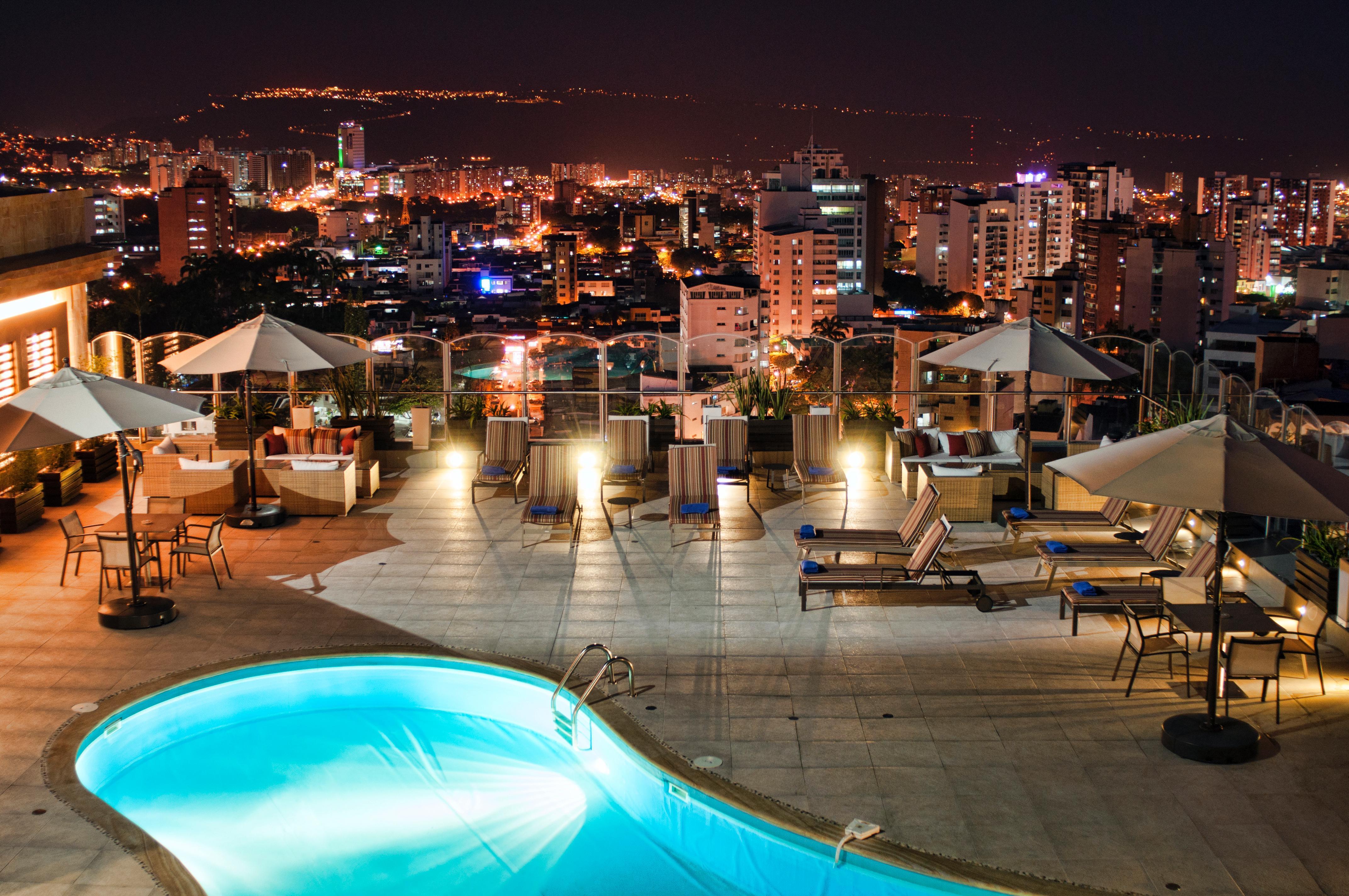 Hotel Dann Carlton Bucaramanga Exteriér fotografie View of the city from the hotel
