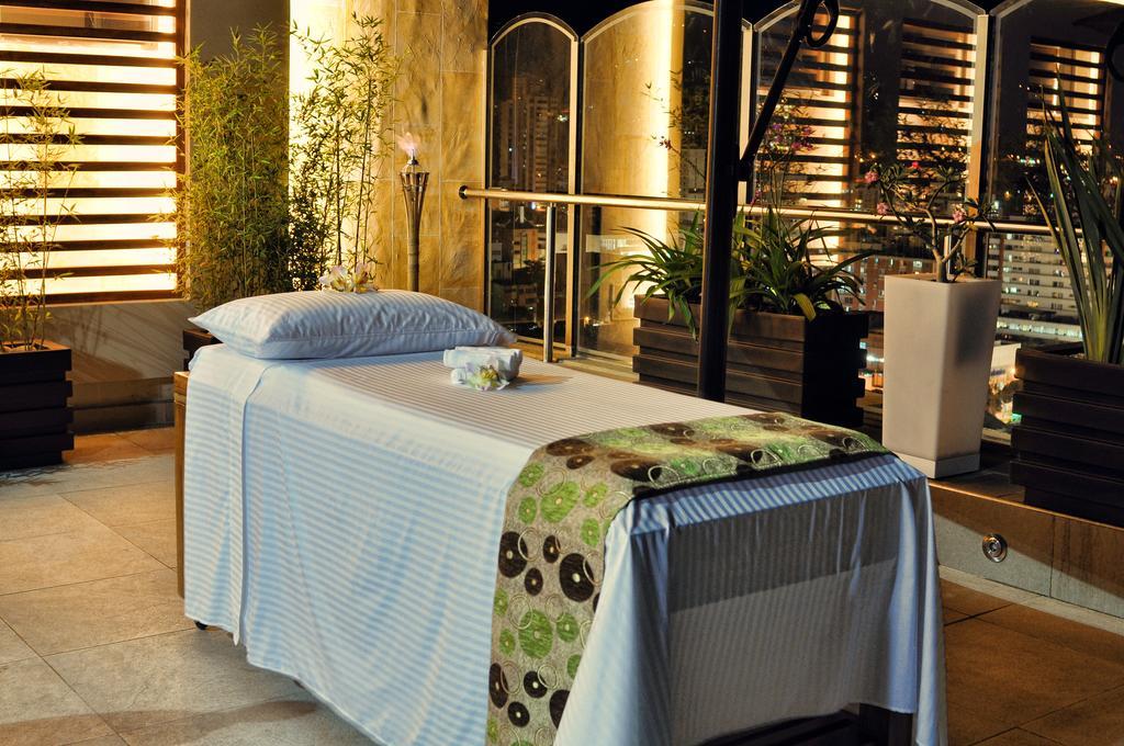 Hotel Dann Carlton Bucaramanga Exteriér fotografie Massage table